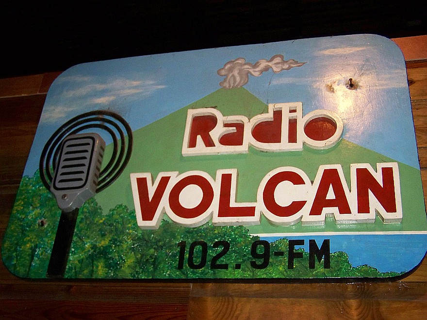Schild Radio Volcan